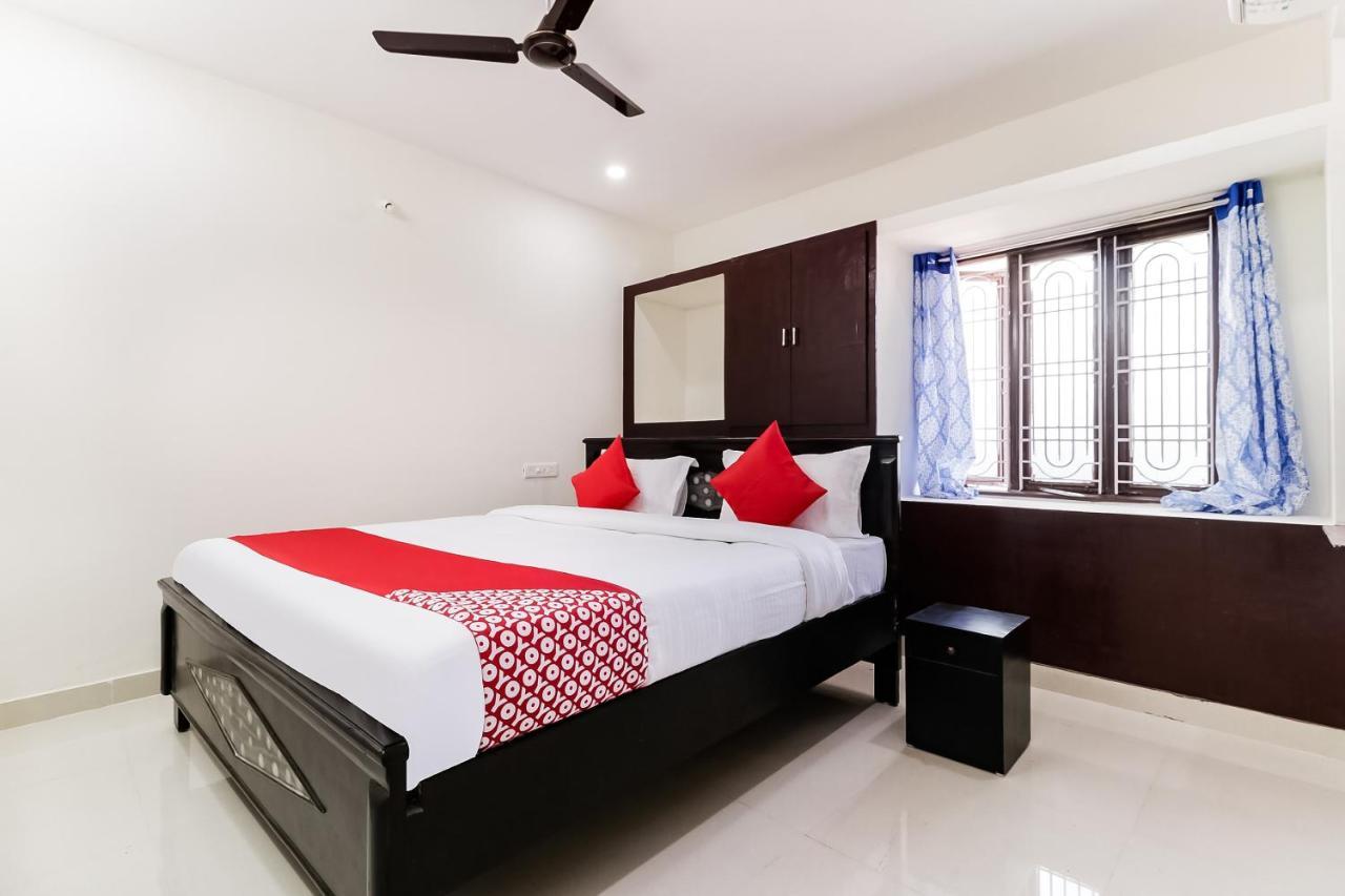 Oyo Victory Grand Hotel Tadepalle Екстериор снимка